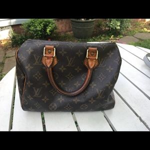 Louis Vuitton Speedy 25